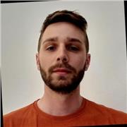 Laureato in ingegneria; lezioni di matematica, fisica e altre materie scentifiche